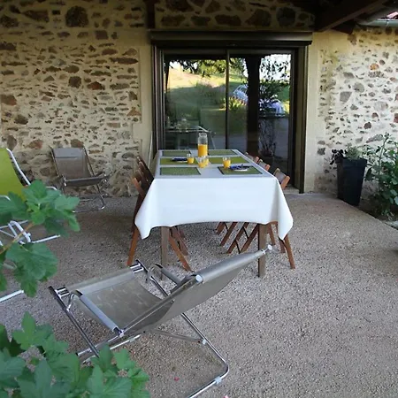 Holiday home Charmante Maison De Caractere, Entre Cantal Et Lot, 4 Pers, Terrasse Couverte, Cheminee, Animaux Ok - Fr-1-742-382