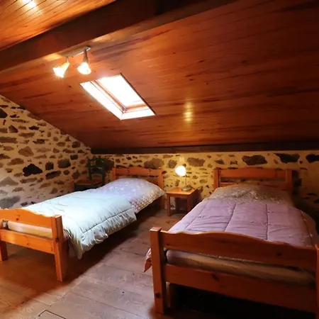 Nyaraló Charmante Maison De Caractere, Entre Cantal Et Lot, 4 Pers, Terrasse Couverte, Cheminee, Animaux Ok - Fr-1-742-382 Maurs
