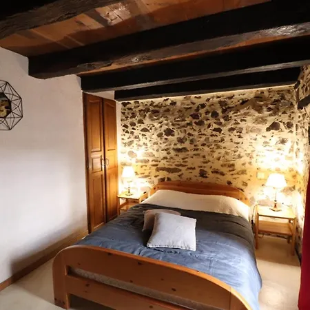 Nyaraló Charmante Maison De Caractere, Entre Cantal Et Lot, 4 Pers, Terrasse Couverte, Cheminee, Animaux Ok - Fr-1-742-382 Maurs